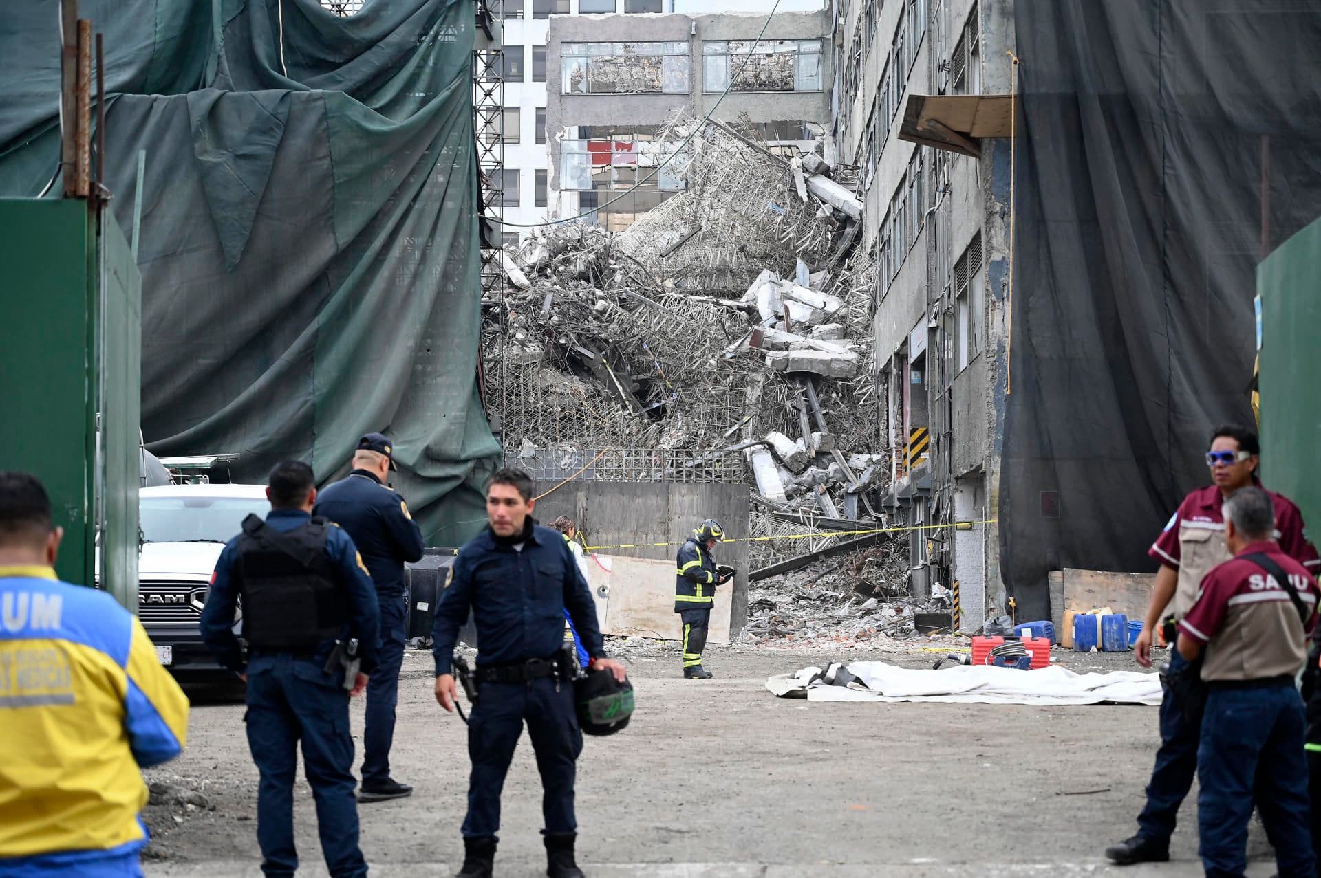 Sube a tres el número de muertos tras colapso de edificio en San Antonio Abad en CDMX