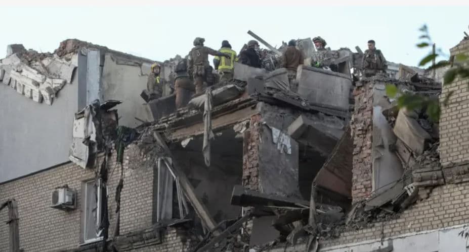 Rusia lanza uno de los ataques más intensos contra Ucrania; hay decenas de muertos y heridos